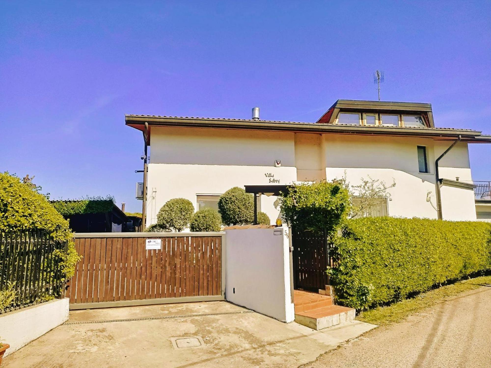 Villa Sabry Турриако Экстерьер фото